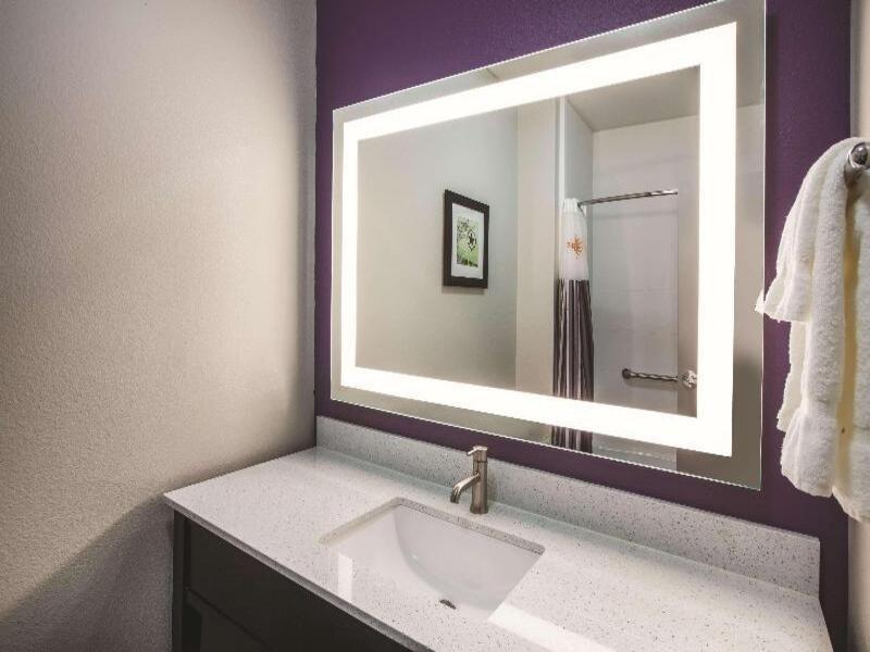 Baymont By Wyndham Lubbock - Downtown Civic Center Otel Dış mekan fotoğraf