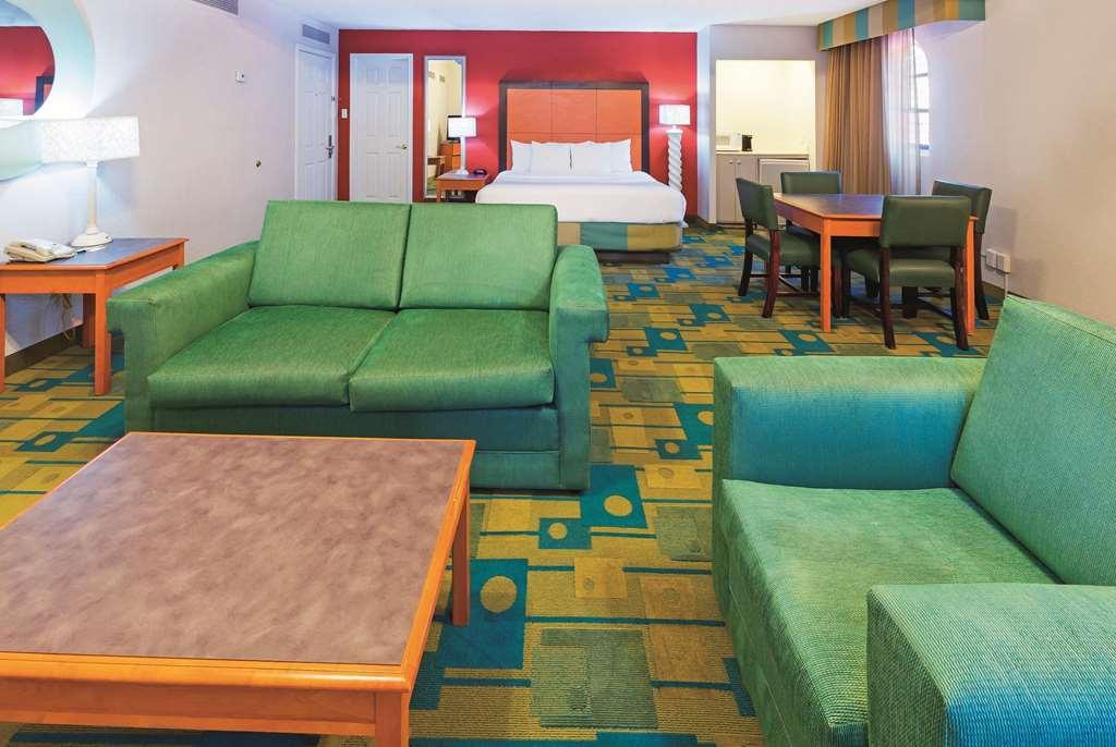 Baymont By Wyndham Lubbock - Downtown Civic Center Otel Oda fotoğraf