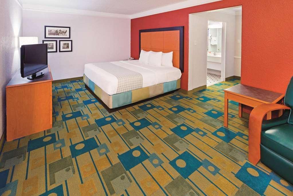 Baymont By Wyndham Lubbock - Downtown Civic Center Otel Oda fotoğraf