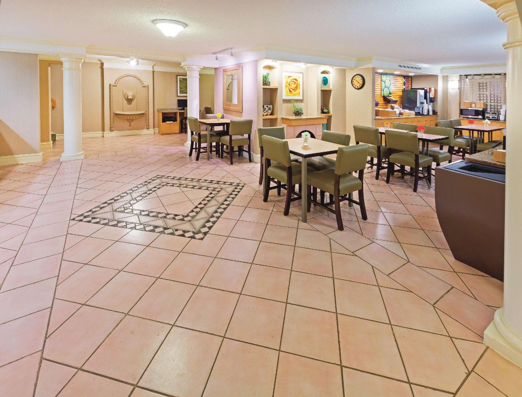 Baymont By Wyndham Lubbock - Downtown Civic Center Otel Dış mekan fotoğraf